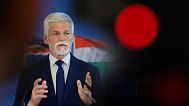 Prezydent Czech Petr Pavel przemawia na konferencji prasowej w kwaterze głównej NATO w Brukseli, 21 maja 2025 r.